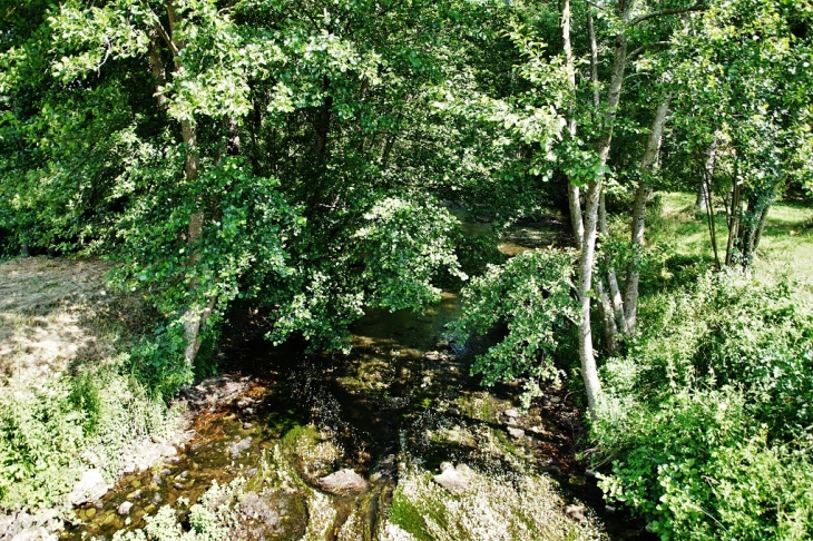 Le Bandiat - Javerlhac-et-la-Chapelle-Saint-Robert