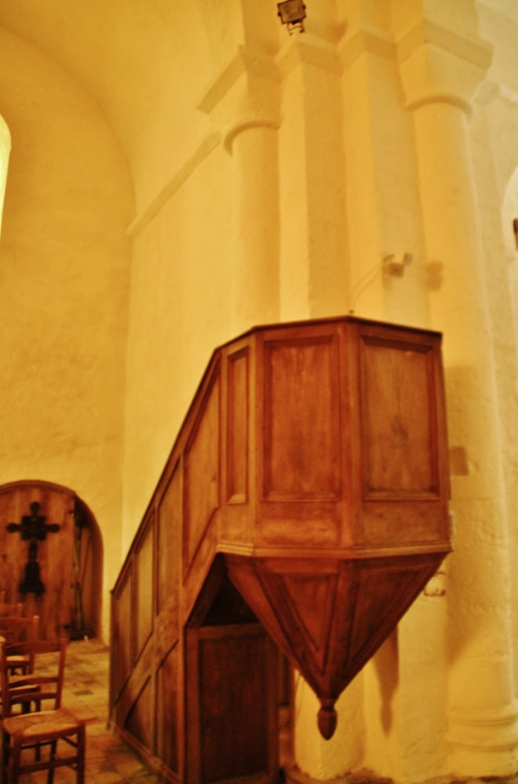 Chapelle Saint-Robert - Javerlhac-et-la-Chapelle-Saint-Robert