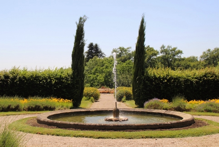 Le Château ( Parc ) - Jumilhac-le-Grand