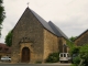 L'église XVIIème sur des murs romans.