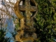 Photo suivante de La Chapelle-Montabourlet détail de la croix