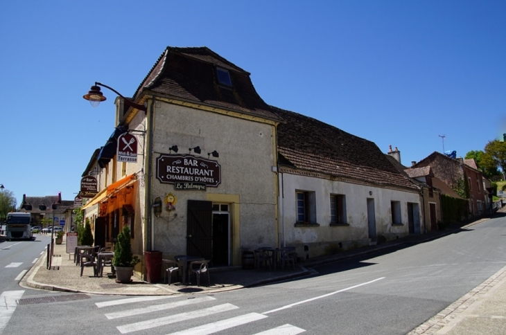 Le Village - La Douze
