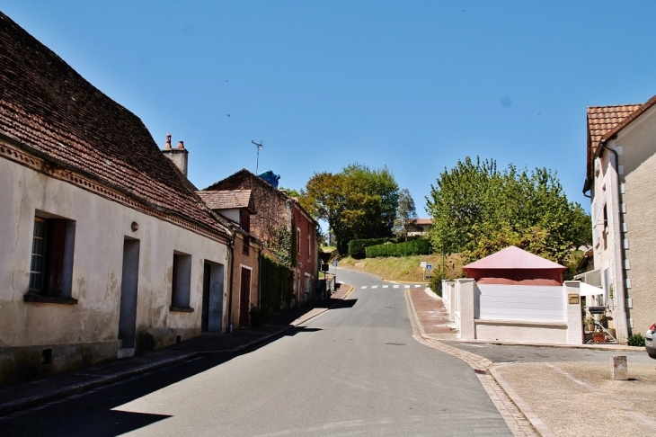 Le Village - La Douze