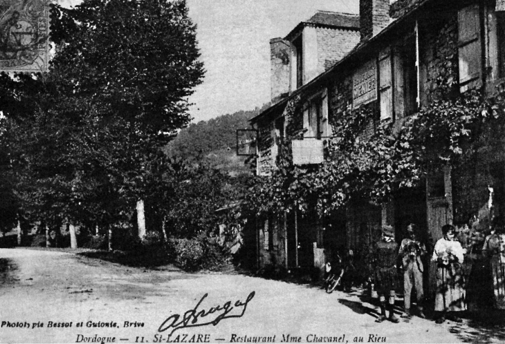 Restaurant Mme Chavanel, au Rieu à saint Lazare, vers 1910 (carte postale ancienne). - Le Lardin-Saint-Lazare