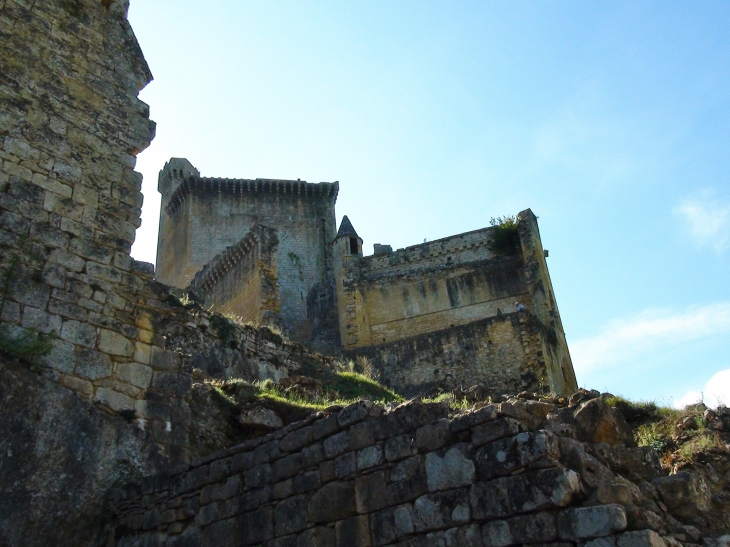 Le Château de Commarque - Les Eyzies-de-Tayac-Sireuil