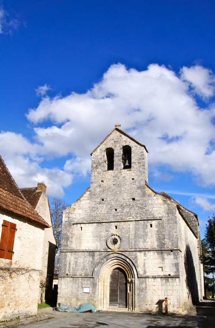 Eglise Saint Hilaire, XIIe et XVIe siècles. - Limeyrat