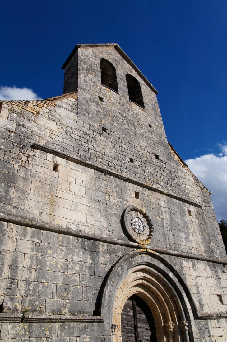 Clocher-Mur de l'église Saint Hilaire. - Limeyrat