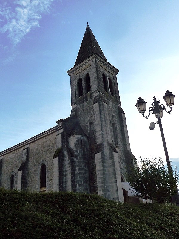 L'église. Le 1er Janvier 2017, les communes Breuilh, Marsaneix et Notre-Dame-de-Sanilhac ont fusionné pour former la nouvelle commune Sanilhac