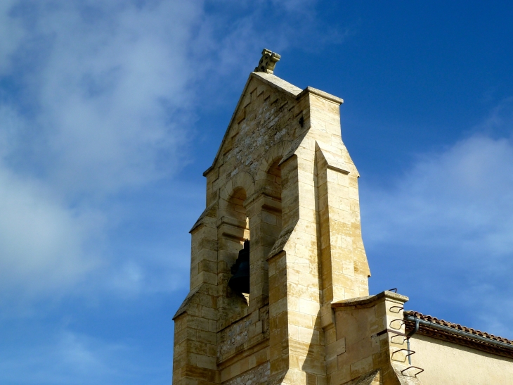 Clocher-mur de l'église Saint-Martin. - Monbazillac