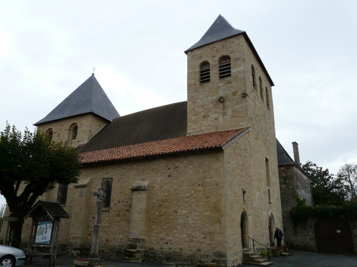 L'église  Crédit : André Pommiès - Nantheuil