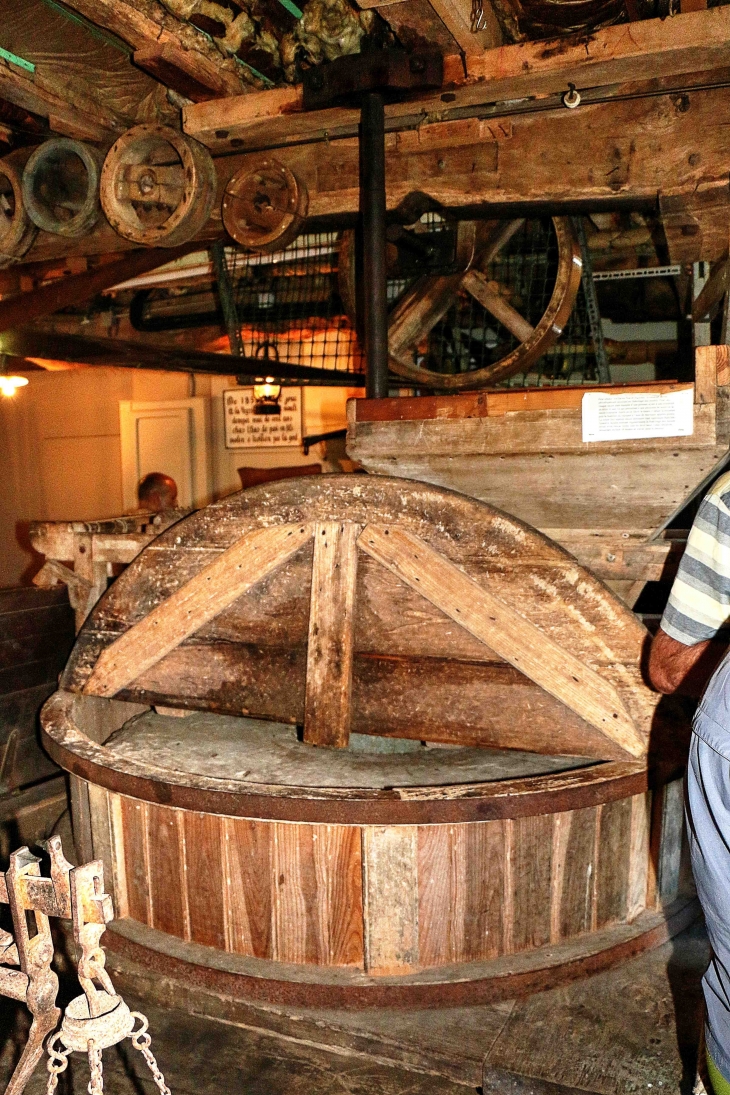 Moulin de la Veyssière - Neuvic