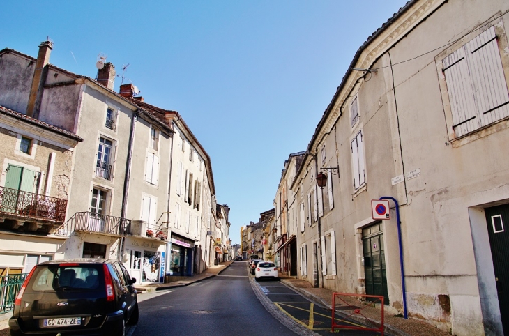 Le Village - Nontron