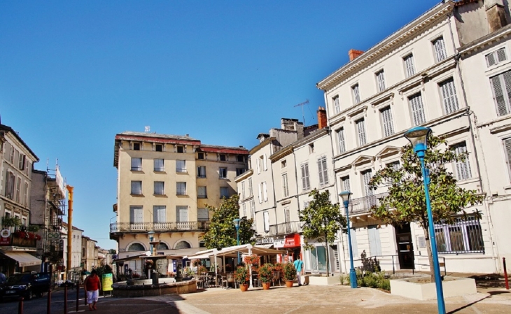 Le Village - Nontron