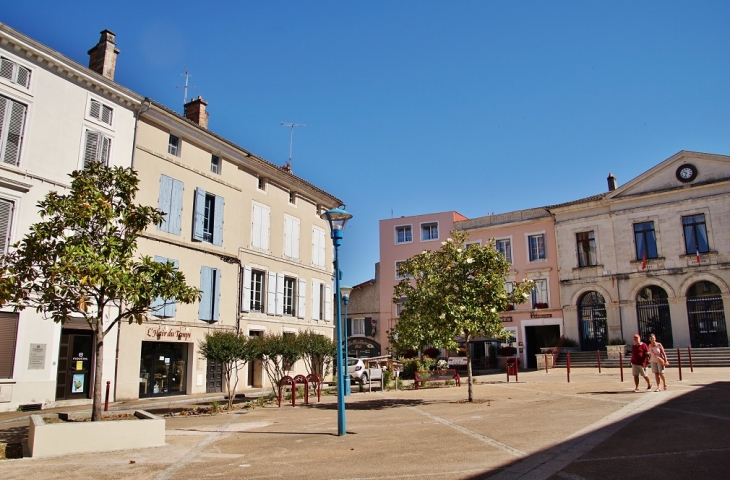 Le Village - Nontron