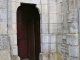Photo précédente de Nontron Eglise Notre Dame, petite porte du transept nord.