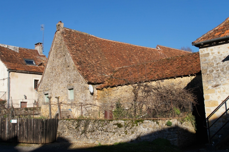 Maisons du village. - Preyssac-d'Excideuil