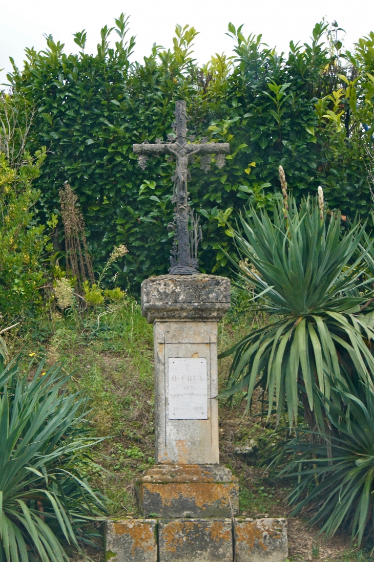 Croix de Chemin. - Queyssac