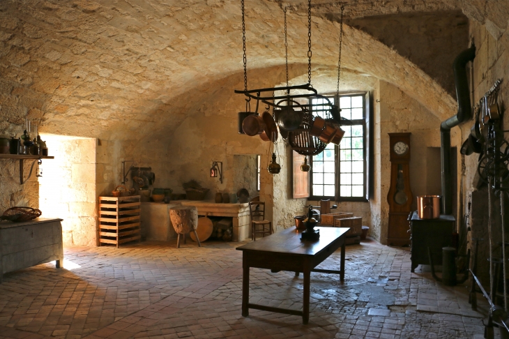 Le château de Bridoire : la cuisine - Ribagnac