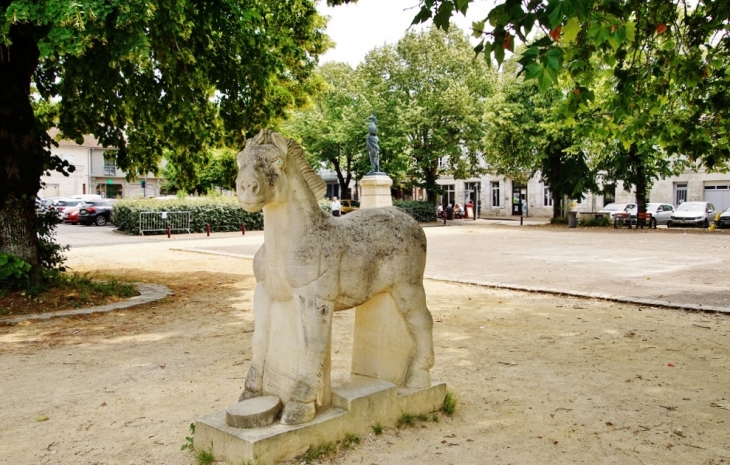 Sculpture - Ribérac