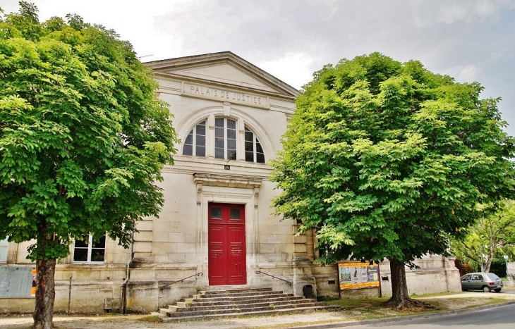 Palais de Justice - Ribérac