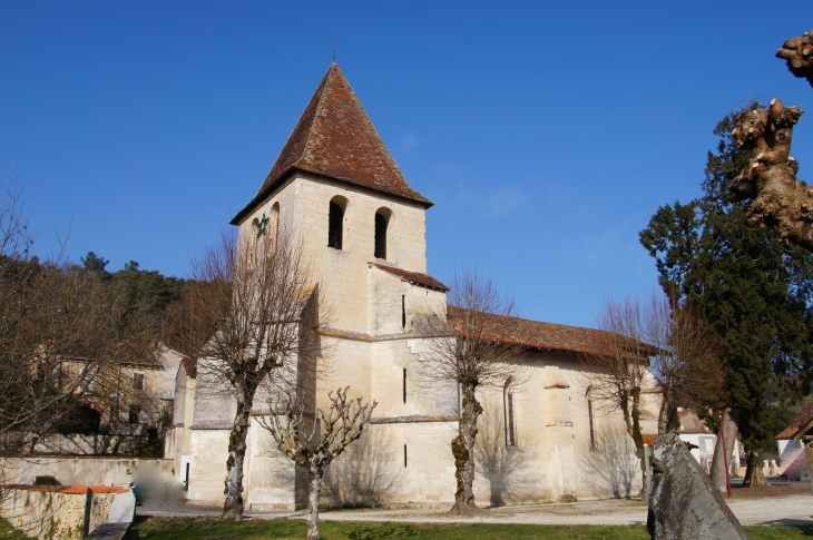 L'église Saint-Eutrope, XVe siècle, de style gothique. - Saint-Aquilin