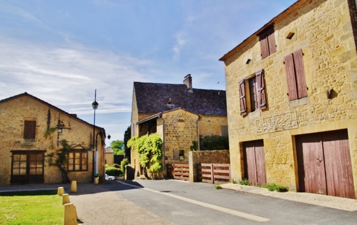 Le Village - Saint-Avit-Sénieur