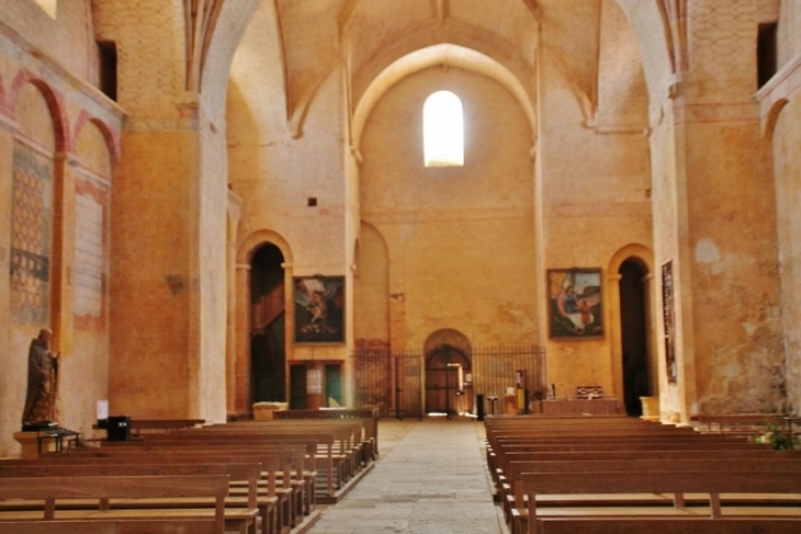 <<église Saint-Avit - Saint-Avit-Sénieur