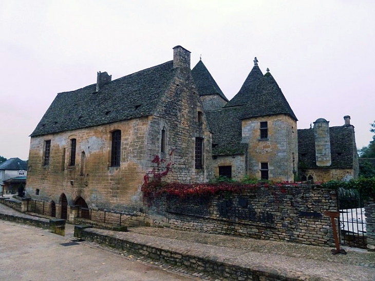 Le château - Saint-Geniès
