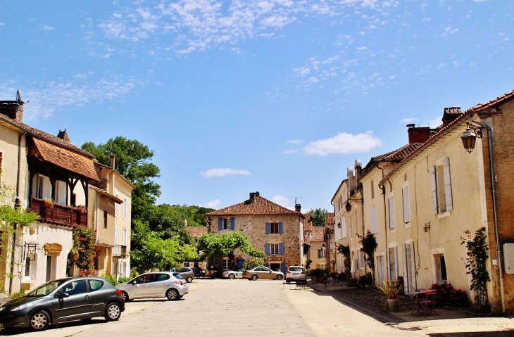 La Commune - Saint-Jean-de-Côle