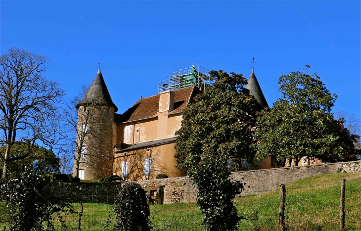 Le château - Saint-Jory-las-Bloux