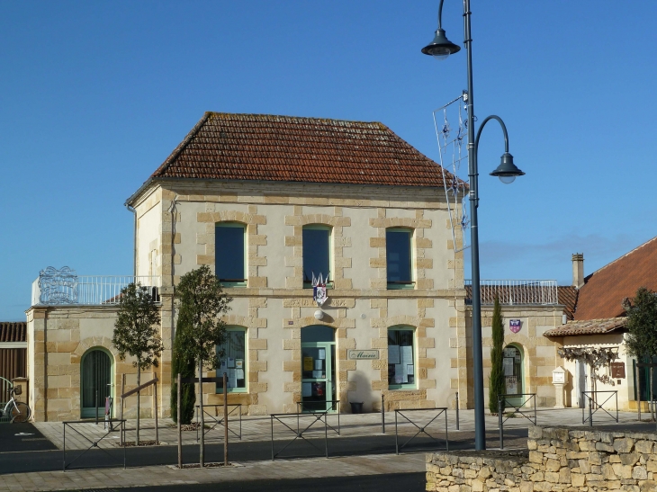 La Mairie - Saint-Laurent-des-Vignes