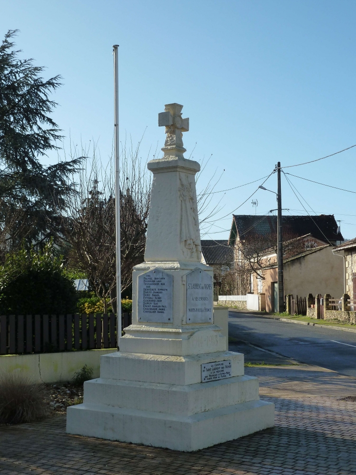 Le Monument aux Morts - Saint-Laurent-des-Vignes