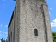 Photo suivante de Saint-Martial-Viveyrol Façade nord-ouest de l'église fortifiée saint Martial.