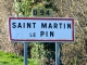 Autrefois : Sanctus Martinus pictus au milieu du XIIIe siècle, ou encore plus récemment, Saint-Martin-le-Peint. Ancien repaire noble ayant haute justice sur la paroisse.
