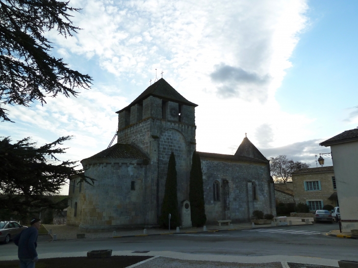 L'église Saint Jean du XII° - Saint-Michel-de-Montaigne