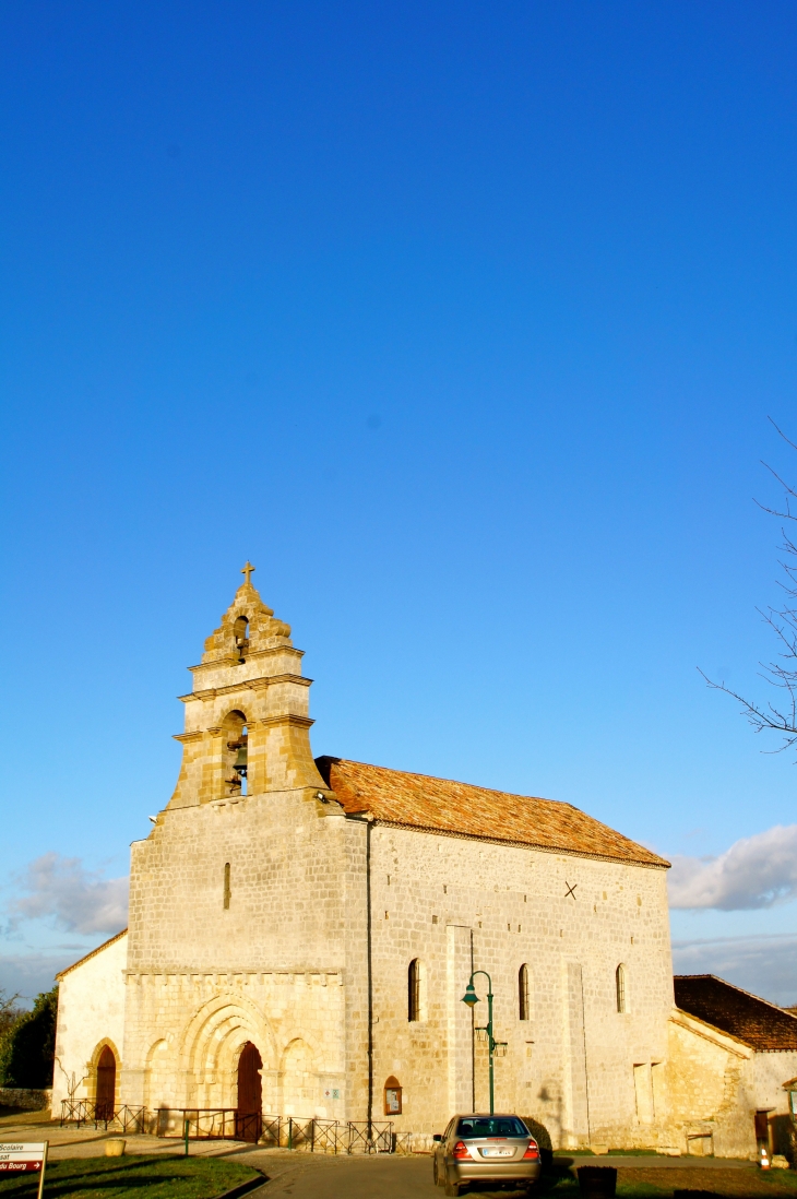 Eglise Saint-Jean-Baptiste du XIIe siècle. - Saint-Nexans