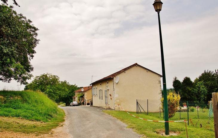 La Commune - Saint-Pardoux-de-Drône