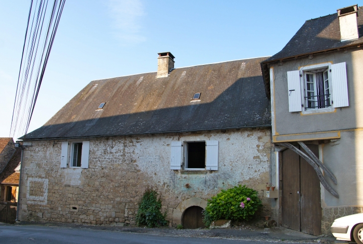 Maison ancienne du bourg. - Saint-Rabier