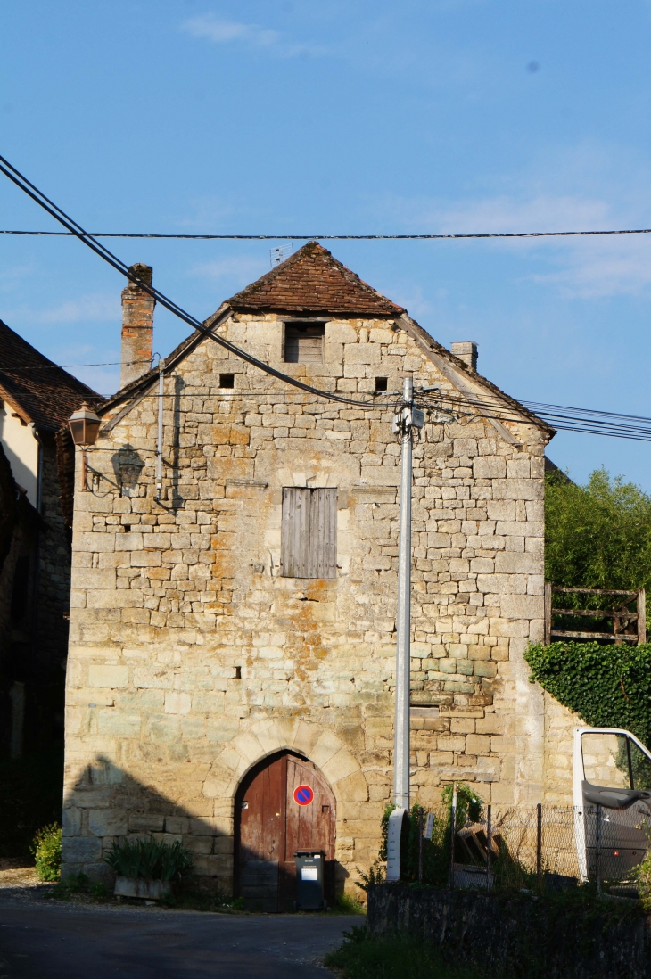 Maison ancienne du village. - Saint-Rabier