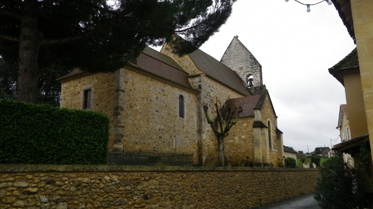L'église rebâtie en gothique au XIX ème. - Saint-Sauveur