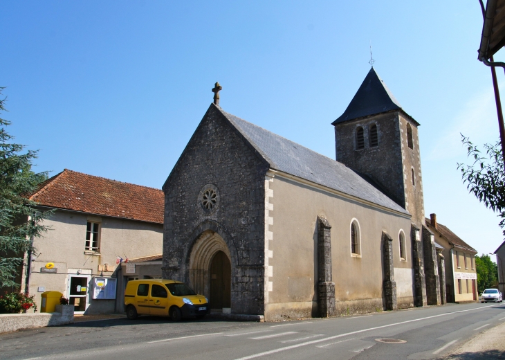 La poste, la Mairie, l'église. - Sainte-Eulalie-d'Ans