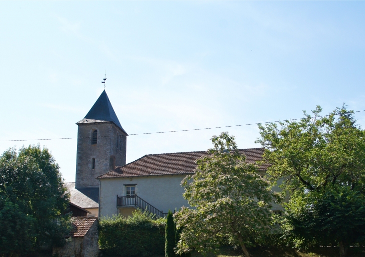 Le clocher de l'église. - Sainte-Eulalie-d'Ans