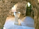 la-crypte-avec-la-stele-baptistere-contenant-une-relique-de-jean-paul-ii. Eglise Saint Ours.