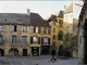 Photo suivante de Sarlat-la-Canéda Place du Marché aux Oies et une partie de l'Hôtel Plamon