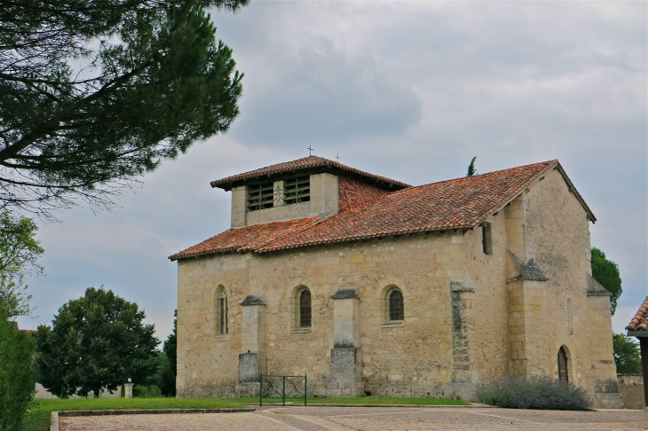 L'église romane Notre Dame de La visitation, XIe siècle - Segonzac