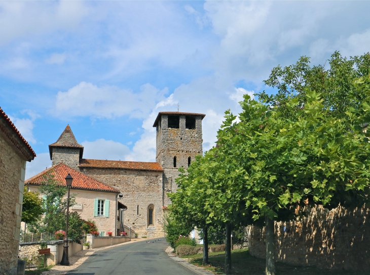 Une entrée du village - Siorac-de-Ribérac