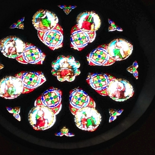 La rosace de l'église. - Terrasson-Lavilledieu