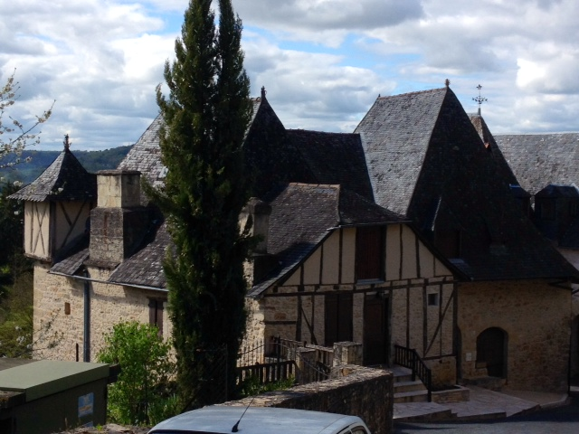 Maisons anciennes. - Terrasson-Lavilledieu