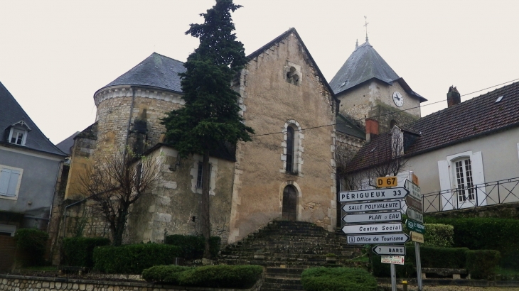 L'église XII ème reconstruite au XIX ème. - Thenon