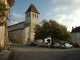 Photo suivante de Vanxains Vanxains, l'église et la place.